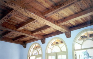 Деревянные или фальш балки для потолка